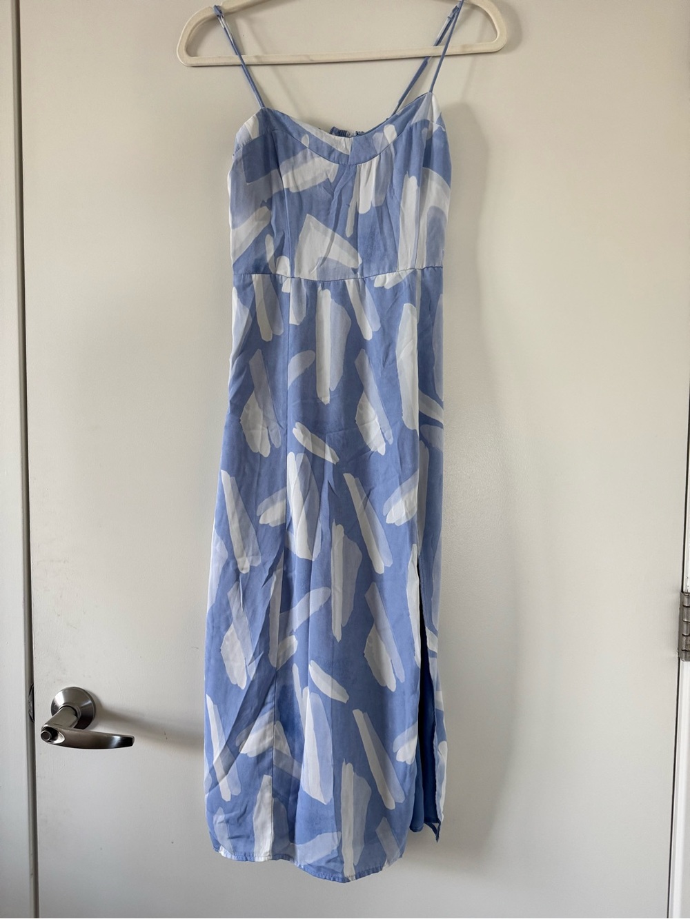 Abercrombie & Fitch Blue and White Abstract Maxi Dress